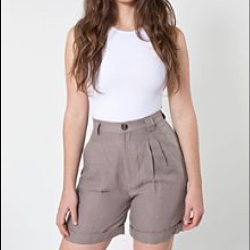 Linen Pleated Short